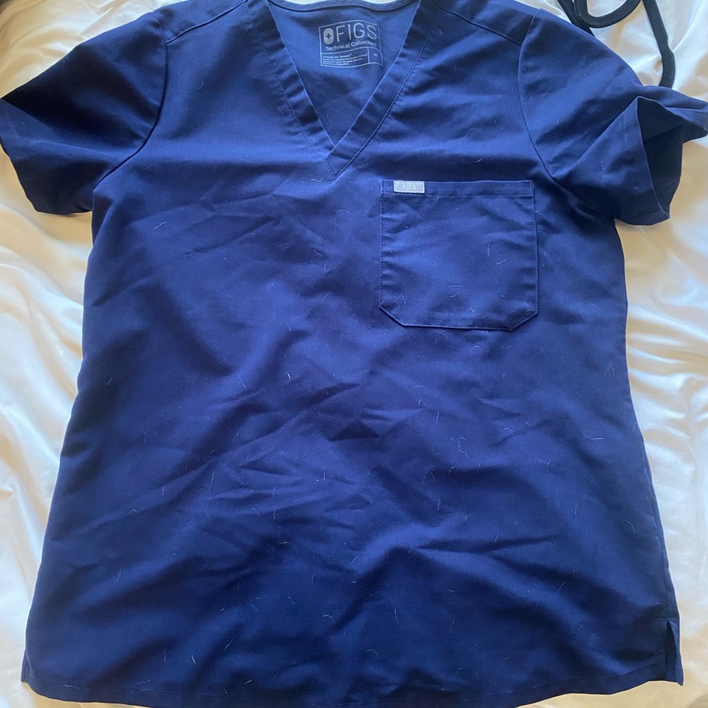 FIGS Catarina one-pocket scrub top- navy